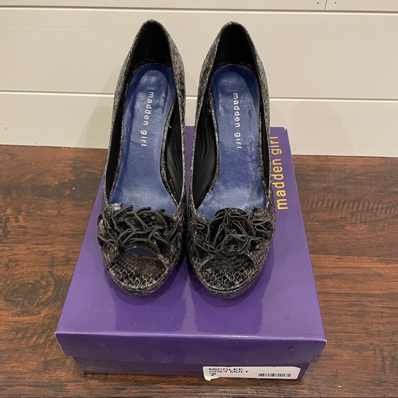 Madden Girl Micolee Snakeskin Peeptoe Pumps Sz 7 - Picture 11 of 11